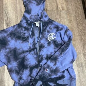 Women’s Champion zip up hoodie M
